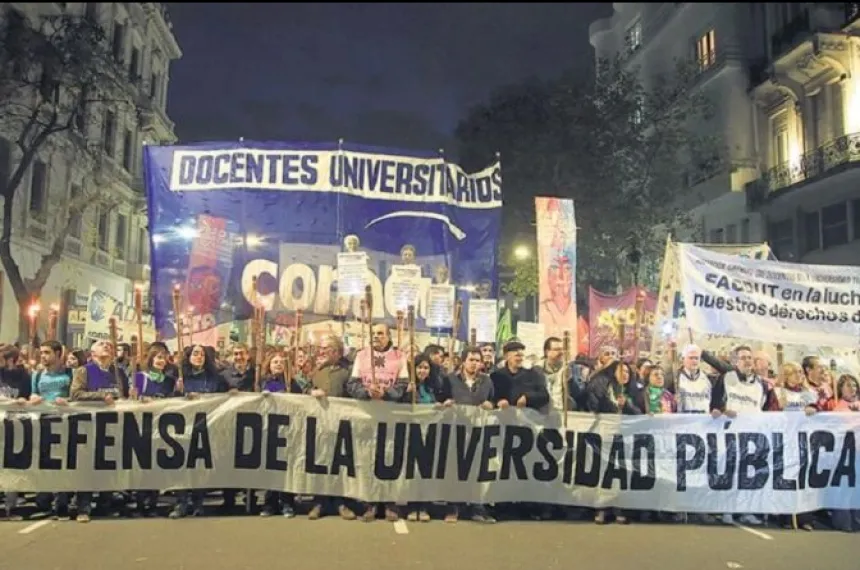 El Gobierno Ofreci De Aumento A Los Docentes Universitarios El