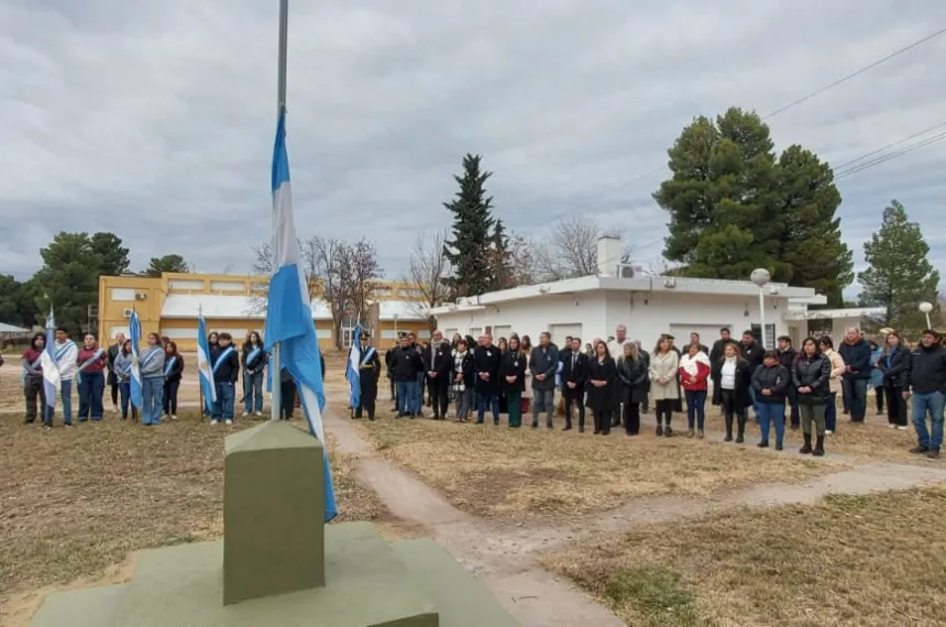 El D A De La Bandera En La Sede Del Ente Provincial Del R O Colorado