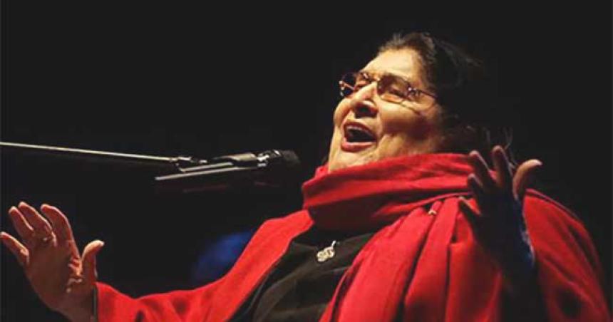 Mercedes Sosa una de las mejores cantantes de la historia seguacuten la revista Rolling Stone