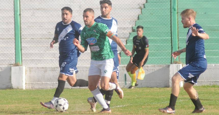 Alvear FBC terminoacute invicto en el Apertura