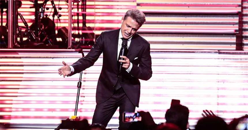 Las fotos de la primera presentacioacuten de Luis Miguel en Buenos Aires