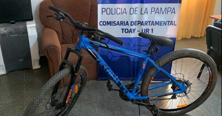 Recuperan una bicicleta robada de un colegio de Toay