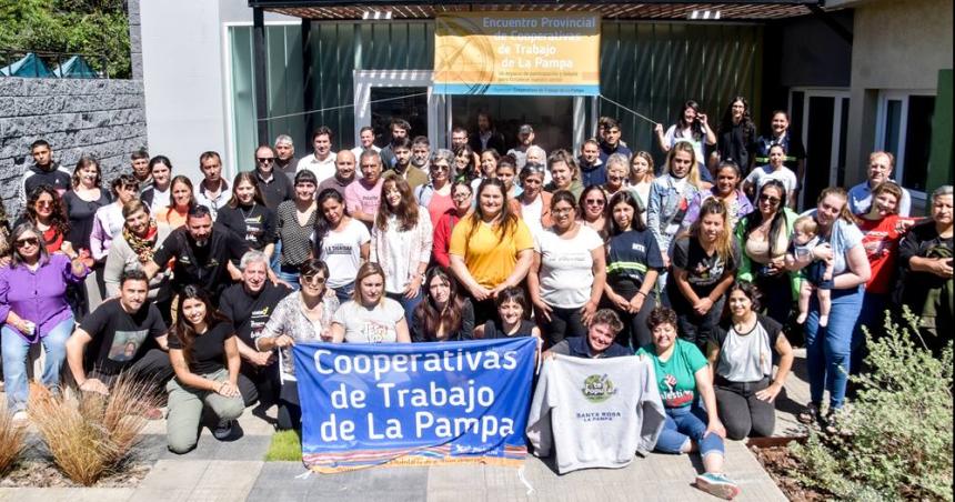 Cooperativas- la suspensioacuten de Milei llega a 58 organizaciones