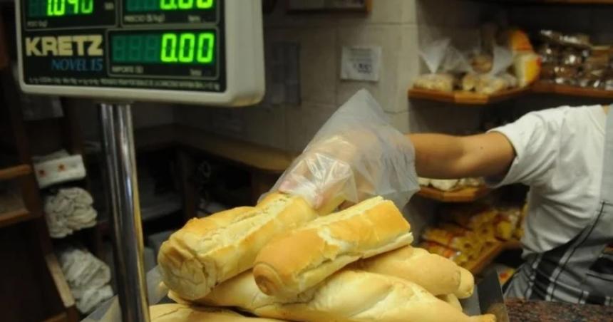 Por el tarifazo en la energiacutea sube otra vez el precio del pan en la provincia