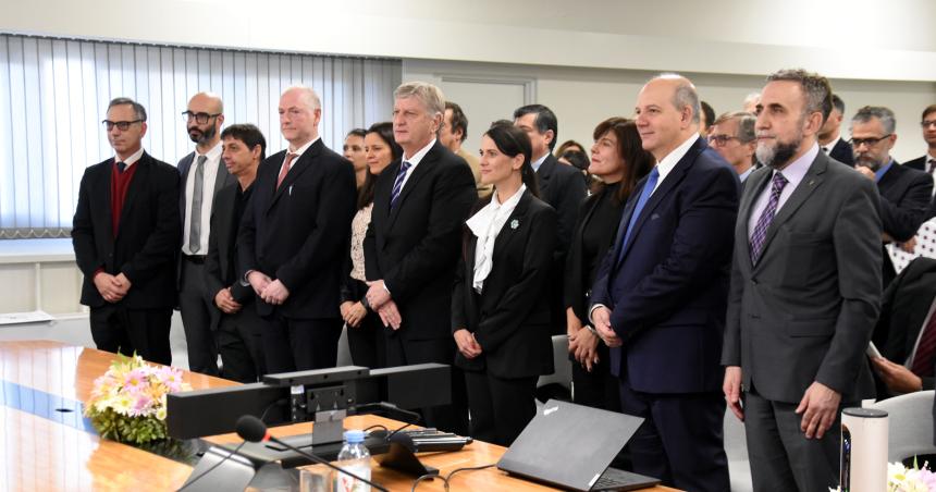 Fiscaliacuteas y Oficinas Anticorrupcioacuten debaten en Santa Rosa- el control es imprescindible e innegociable