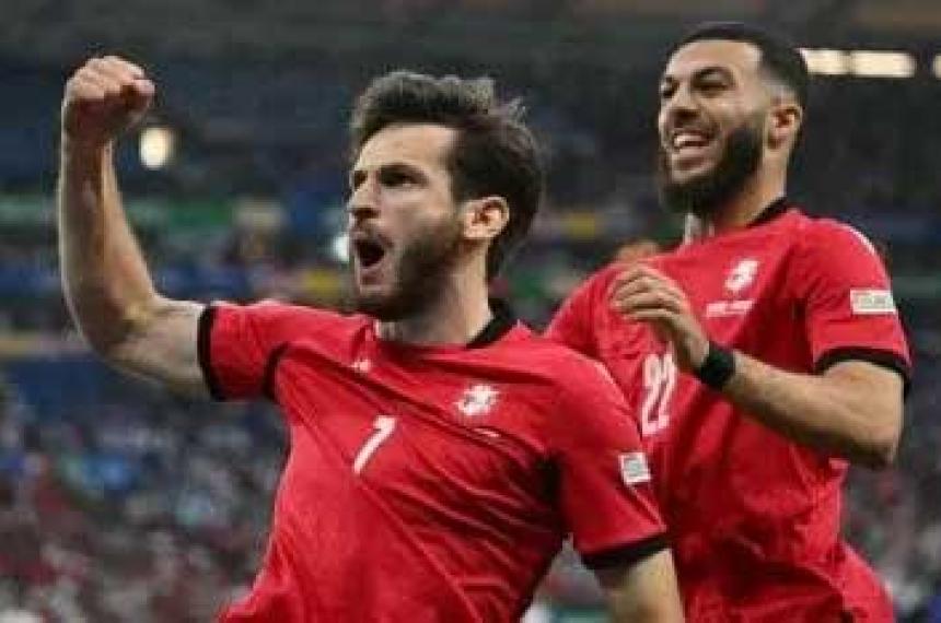 Georgia dio el golpe derrotoacute 2-0 a Portugal y avanzoacute a los octavos