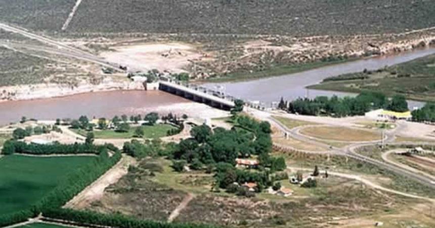 Analizan desviar el cauce del Riacuteo Colorado para evitar desbordes en 25 de Mayo