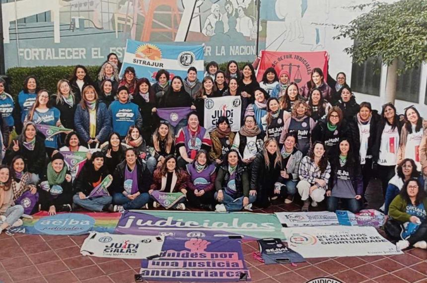 Judiciales pampeanas participaron en un encuentro nacional de mujeres y diversidades