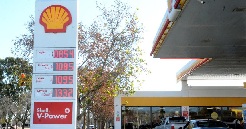 El precio de los combustibles en Santa Rosa- el litro de diesel premium de Shell en  1332 
