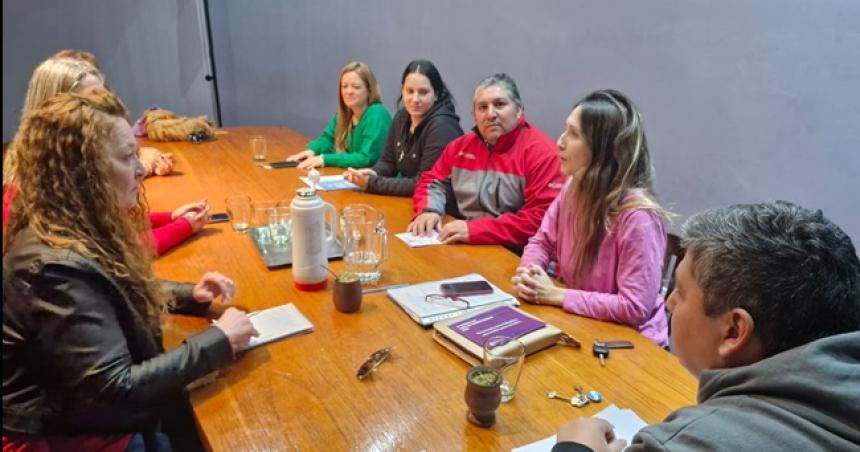 Diputada del Frejupa visitoacute Catriloacute luego de la denuncia por persecucioacuten y maltrato laboral