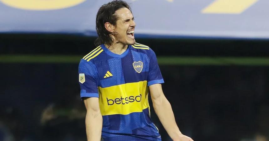 Cavani se lesionoacute en la praacutectica de Boca y quedoacute descartado para el encuentro ante Cruzeiro