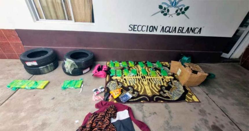 Gendarmeriacutea Nacional secuestroacute maacutes de 39 kilos de cocaiacutena en Salta