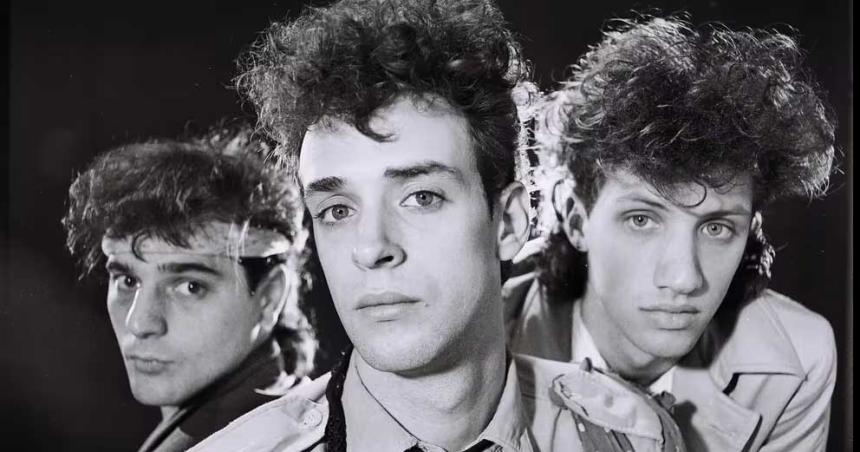 A 40 antildeos del primer disco de Soda Stereo