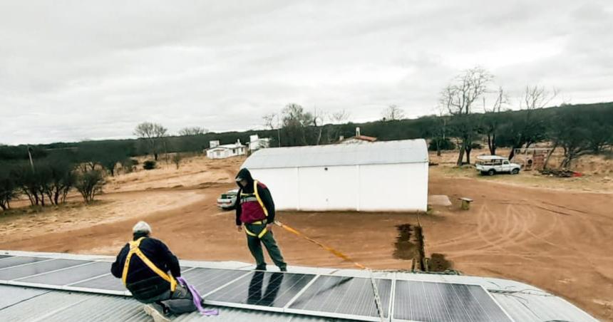 Comenzaron a instalar el Sistema Solar Fotovoltaico en Parque Luro