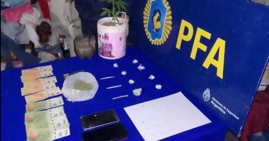 Desbaratan un kiosco de droga en Pico- una detenida