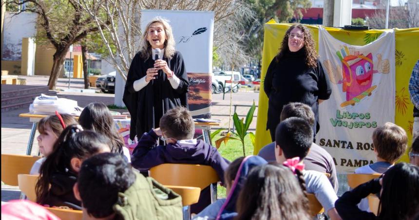 La biblioteca de la Legislatura celebroacute un nuevo aniversario