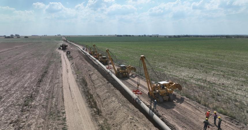 Milei quiere que el gasoducto de Vaca Muerta pase por toda La Pampa hacia Coacuterdoba