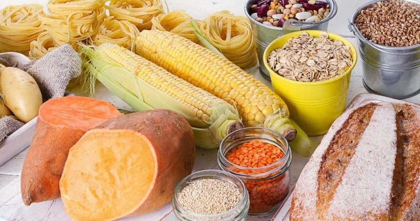 Los carbohidratos son el principal sustento de la dieta de la longevidad seguacuten el experto Dan Buettner (aunque no todos)