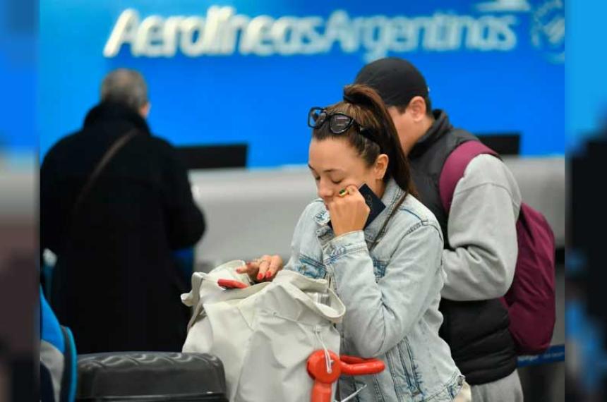 Finalizoacute el paro aeronaacuteutico y vuelven a salir los vuelos de Aeroliacuteneas Argentinas