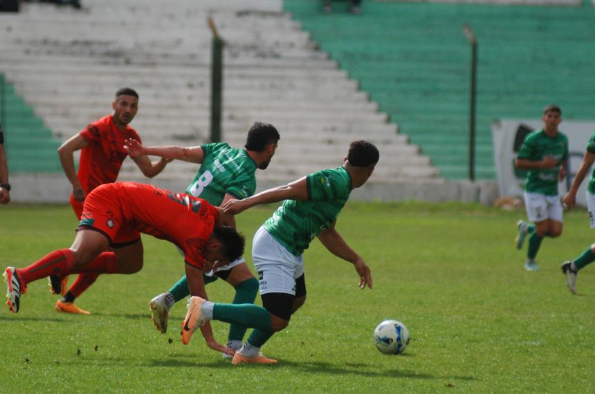 Ferro de Pico goleoacute y no se resigna