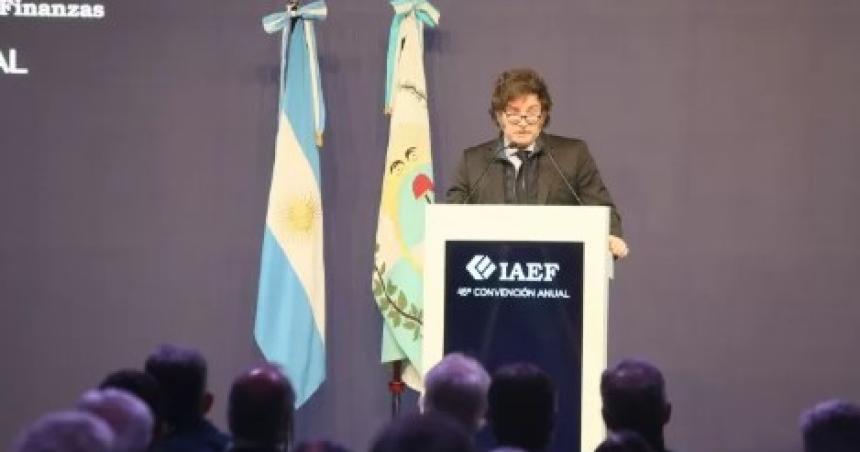 Milei le respondioacute a CFK pidioacute no ponerle fecha a la salida del cepo e insistioacute con el cierre del Banco Central