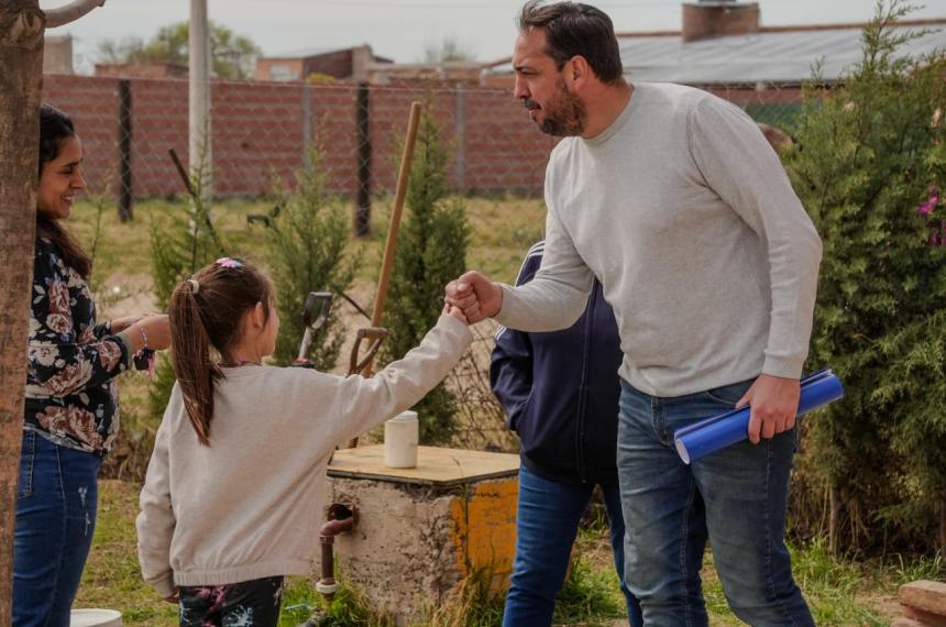 Di Naacutepoli estuvo en el barrio Obreros de la Construccioacuten