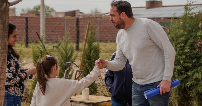 Di Naacutepoli estuvo en el barrio Obreros de la Construccioacuten