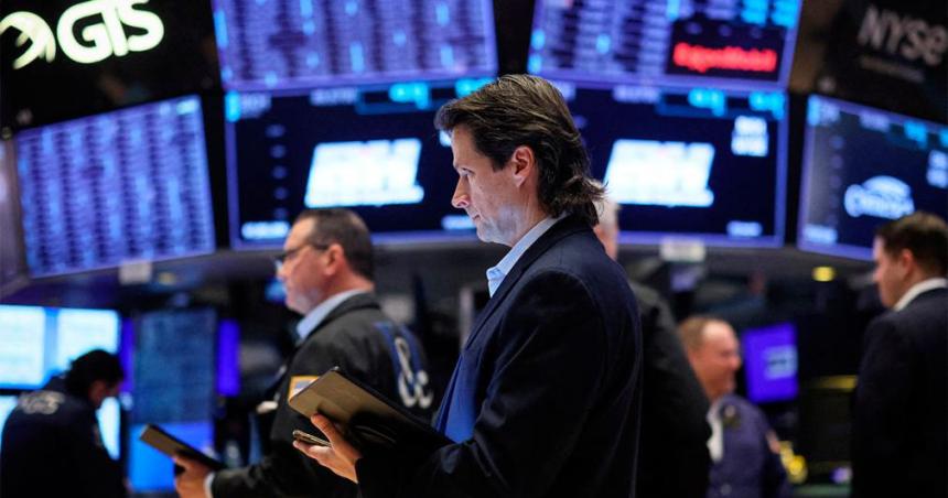 Los bonos y las acciones argentinas subieron en Wall Street tras el discurso de Javier Milei