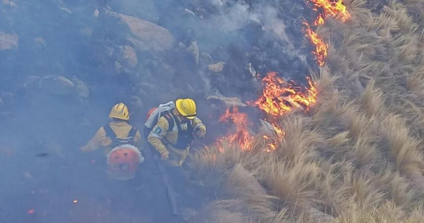 Siguen los incendios en Coacuterdoba