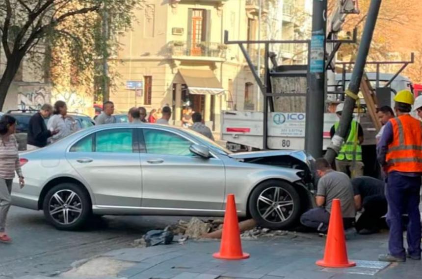 Difunden video del anterior choque del conductor que atropelloacute a 30 personas en Coacuterdoba