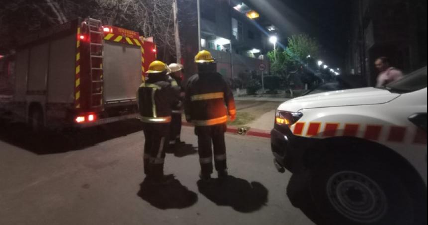 Vecinos controlaron un incendio en barrio Malvinas  