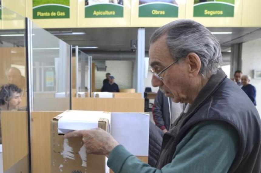 El saacutebado se vota en la CPE