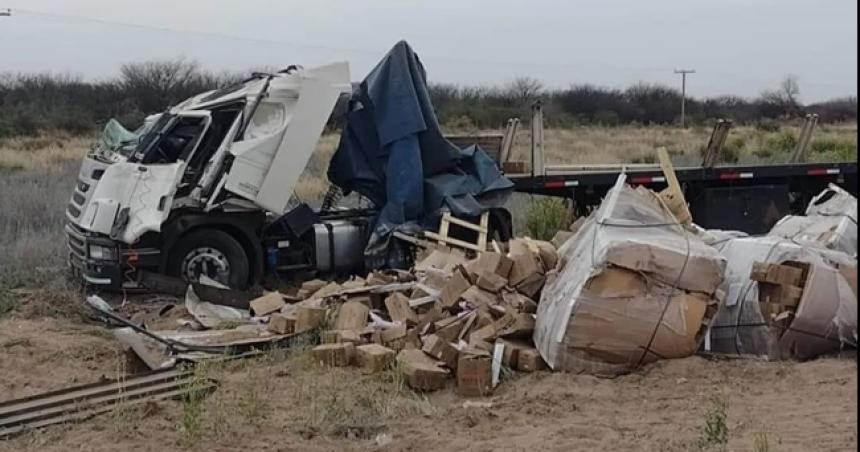 Un camionero herido por un vuelco en la Ruta Nacional 143