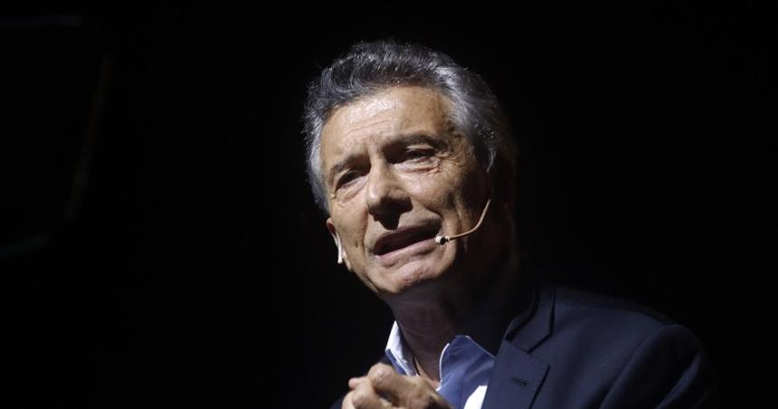 Macri le exigioacute a Milei que desguace Aeroliacuteneas Argentinas