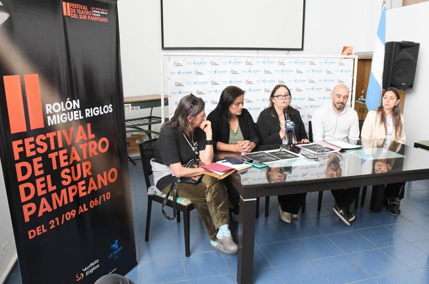 II Festival de Teatro del Sur Pampeano- una celebracioacuten del Arte Esceacutenico en Roloacuten y Miguel Riglo