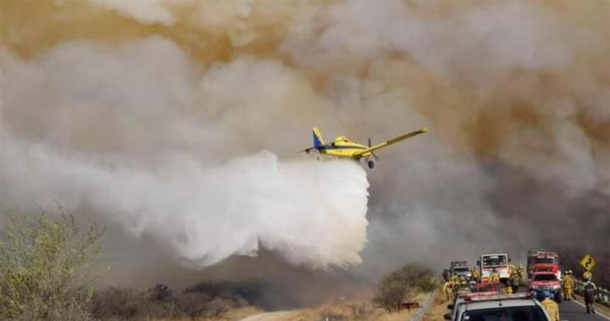 Coacuterdoba- se reactivaron cuatro focos y hay evacuados en Capilla del Monte