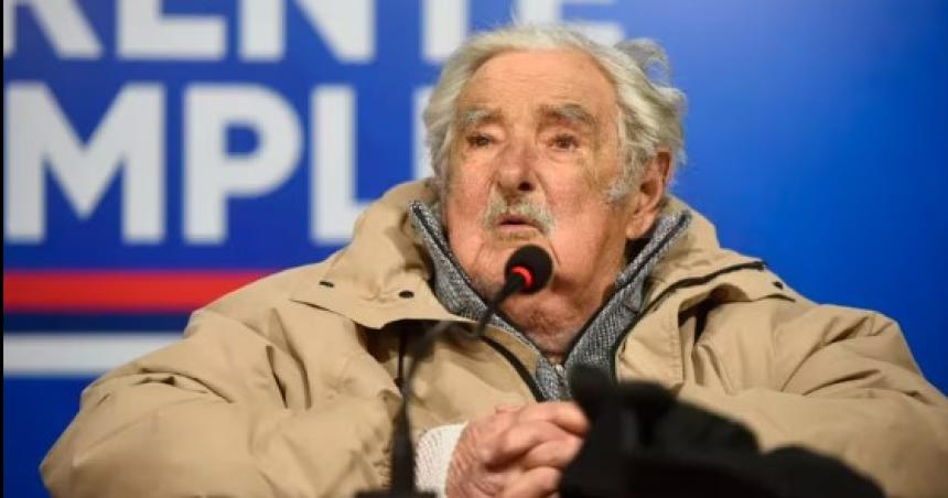 El expresidente uruguayo Joseacute Mujica continuacutea recuperaacutendose seguacuten lo previsto dice su meacutedica