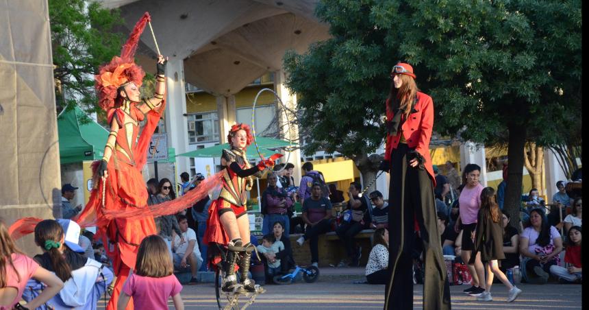 Festejo primaveral con un festival en Casa de Gobierno