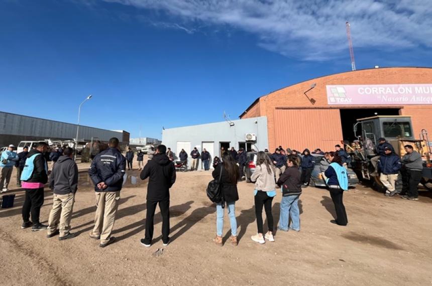 Trabajadores municipales de Toay se declararon en estado de alerta y movilizacioacuten