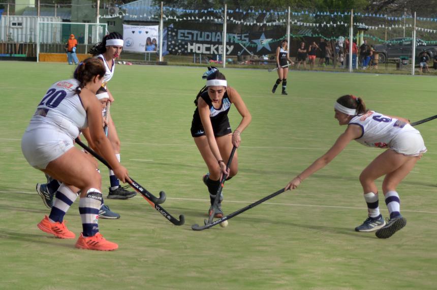 Se juega el Regional de Hockey