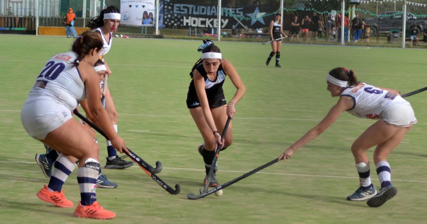 Se juega el Regional de Hockey