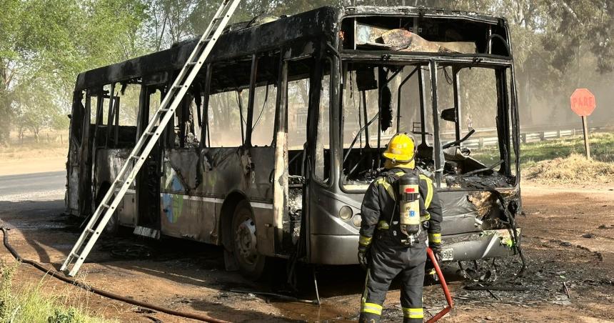 El EMTU emitioacute un comunicado tras el incendio de un colectivo de linea