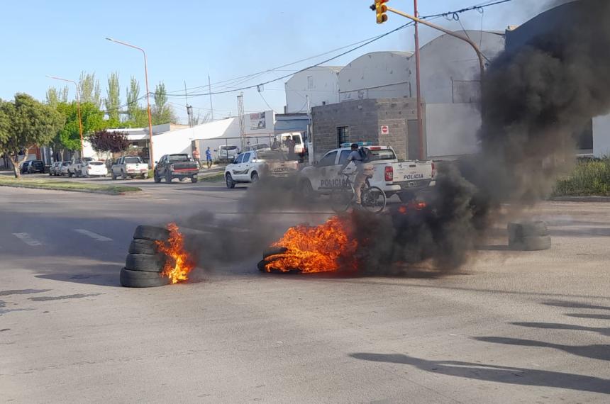 Luego de la violenta protesta del jueves convocan otra vez contra la RTO