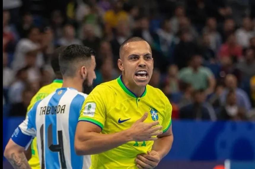 Brasil le ganoacute a la Argentina y consiguioacute su sexto tiacutetulo en el Mundial de Futsal