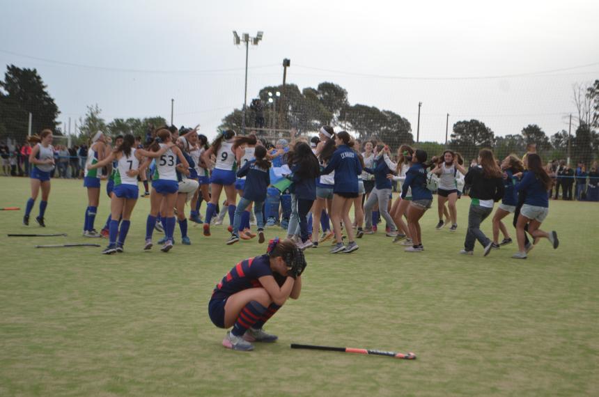 La Barranca goleada y  tiacutetulo