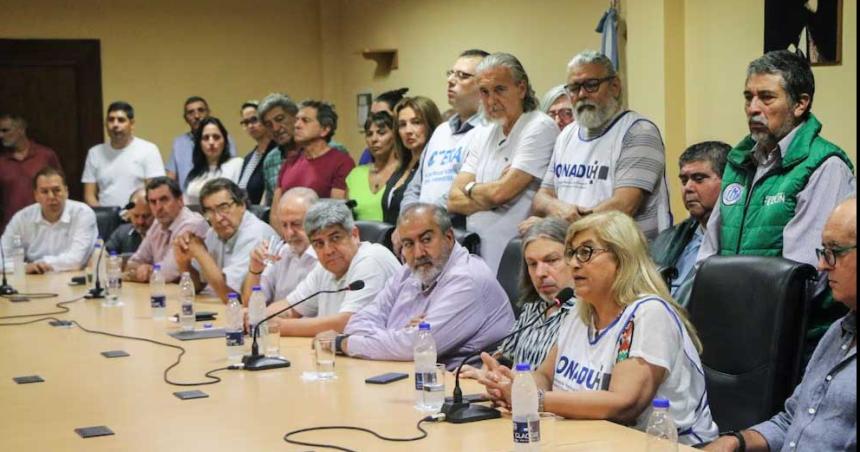 Los gremios docentes anunciaron para este jueves un paro total en todas las universidades