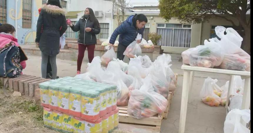 Advierten que crece la preocupacioacuten de los argentinos por la pobreza y el desempleo