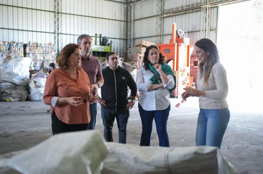 Fernanda Alonso visitoacute Pehuajoacute para conocer su gestioacuten de residuos