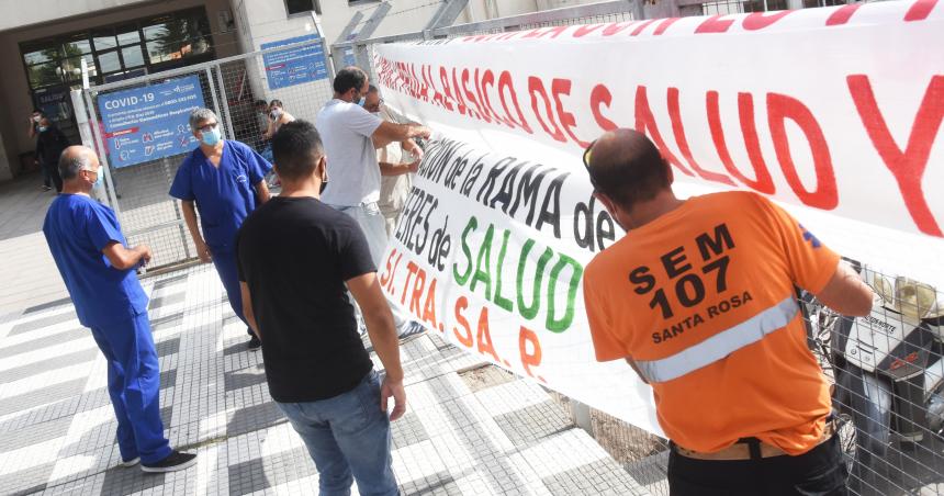 El SITRASAP afirma que la mitad del personal de Salud es pobre 