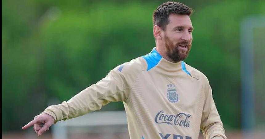 Messi vuelve a jugar en Argentina despueacutes de 333 diacuteas